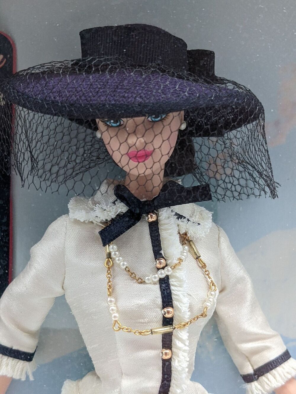 Barbie - Spring in Tokyo Doll - 1998 -City Seasons 19430